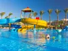 Imagem principal do artigo Os 5 melhores Parques Aquáticos do Brasil para se refrescar e se divertir